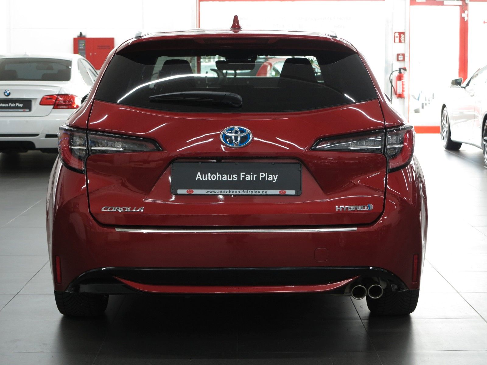 Toyota Corolla Tour Sports Hybrid - Samsaru's Car Outlet