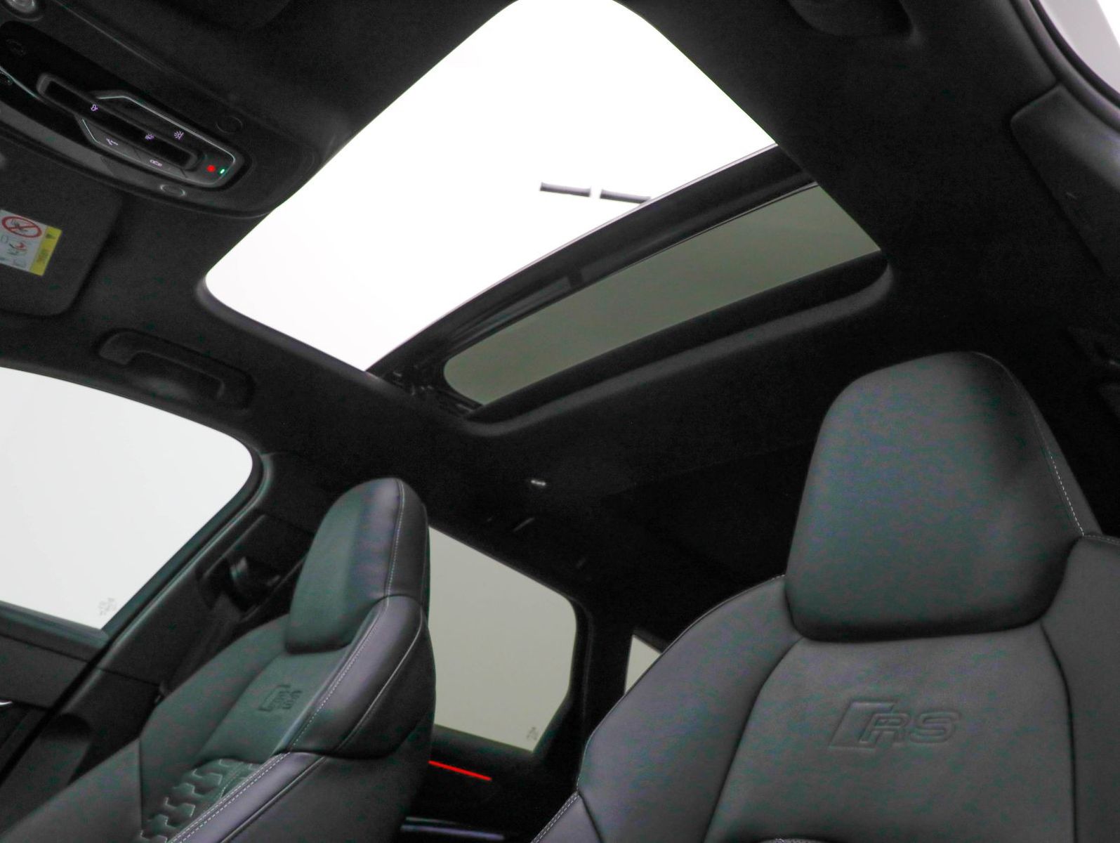 Audi RS 6 Avant AHK Matrix HUD Keramik Pano 305km/h