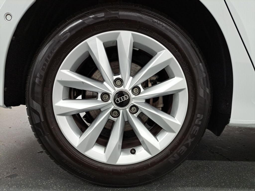 Audi A3 35 TFSI Sportback S tronic NAVI SHZ PDC ACC