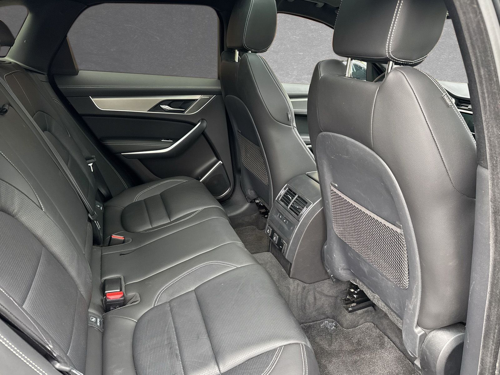 Jaguar F-Pace D300 AWD R-Dynamic SE 90th / HUD / Winter