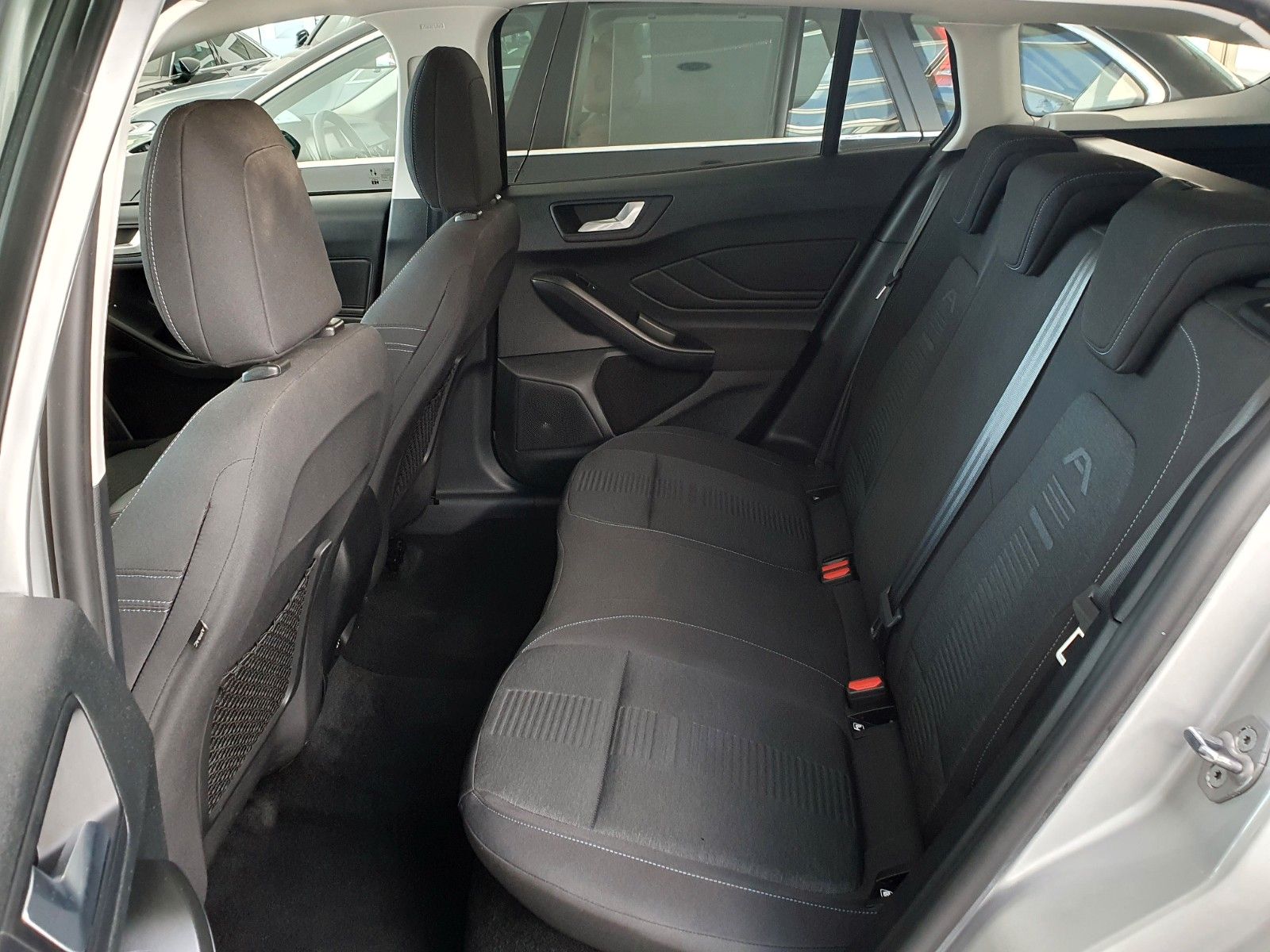 Ford Focus Turnier Active - Samsaru's Car Outlet