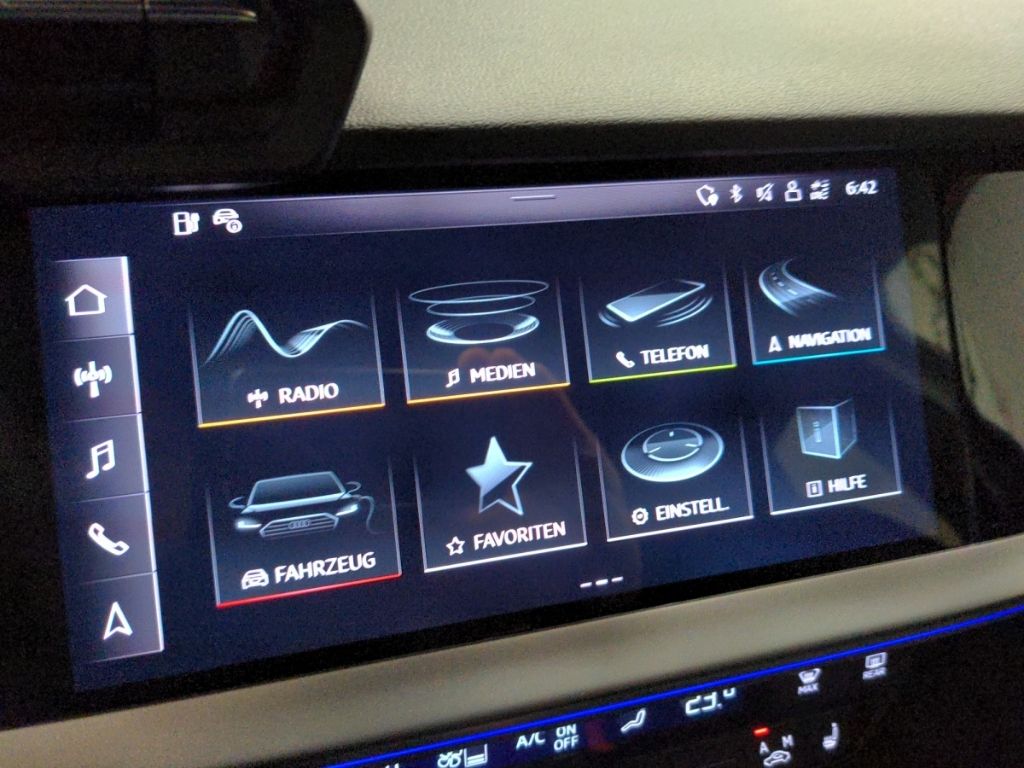 Audi A3 Sportback 40TFSIe S tronic S line Matrix Navi