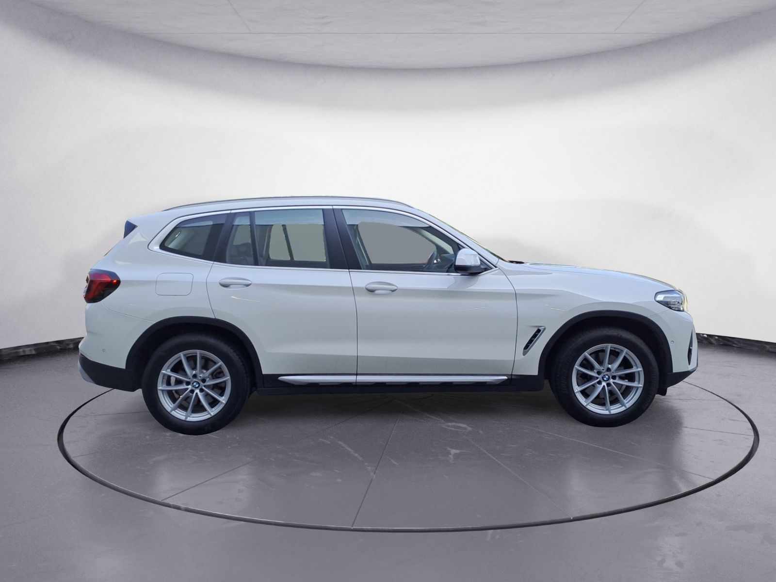 BMW X3 xDrive20iA Facelift - Samsaru's Car Outlet