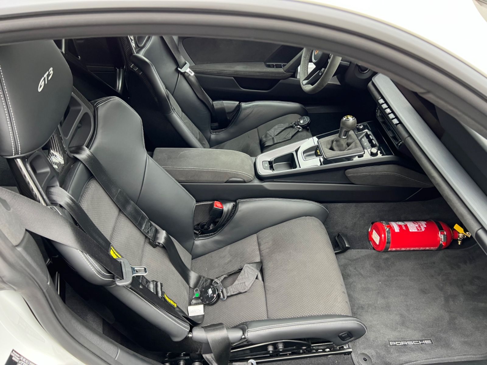 Porsche 911 GT3 - Samsaru's Car Outlet