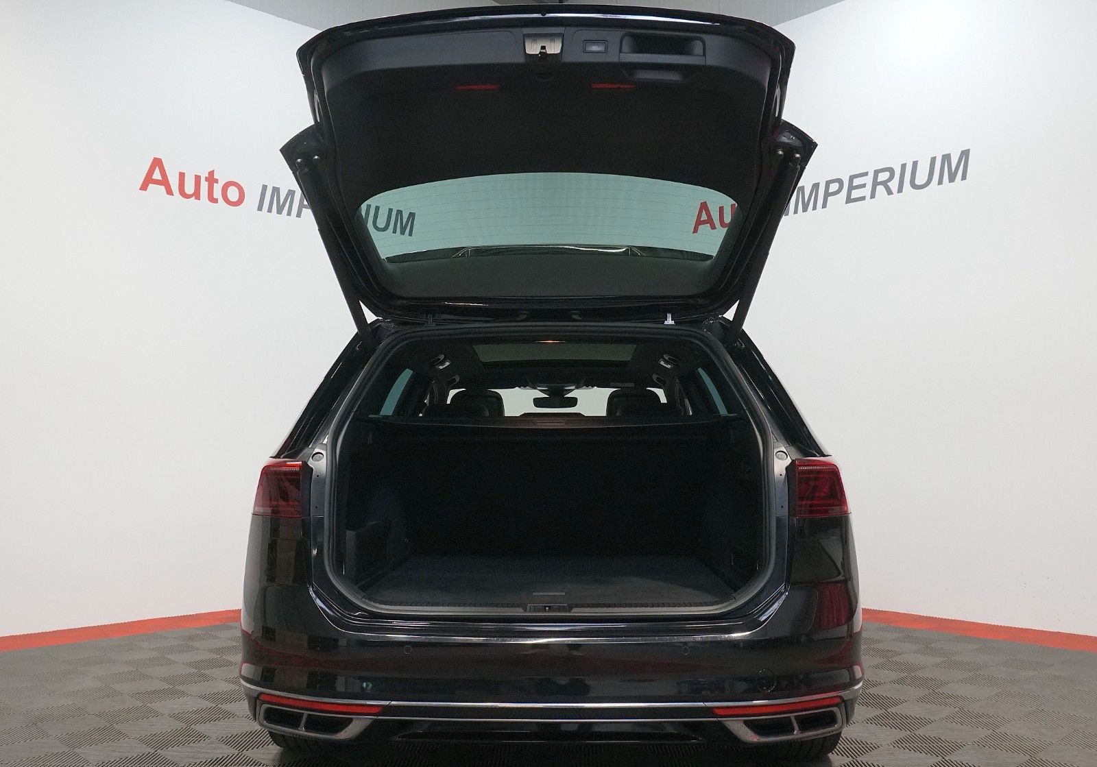 Volkswagen Passat Variant R-Line 4Motion 2.0 TDI*AHK*PANO