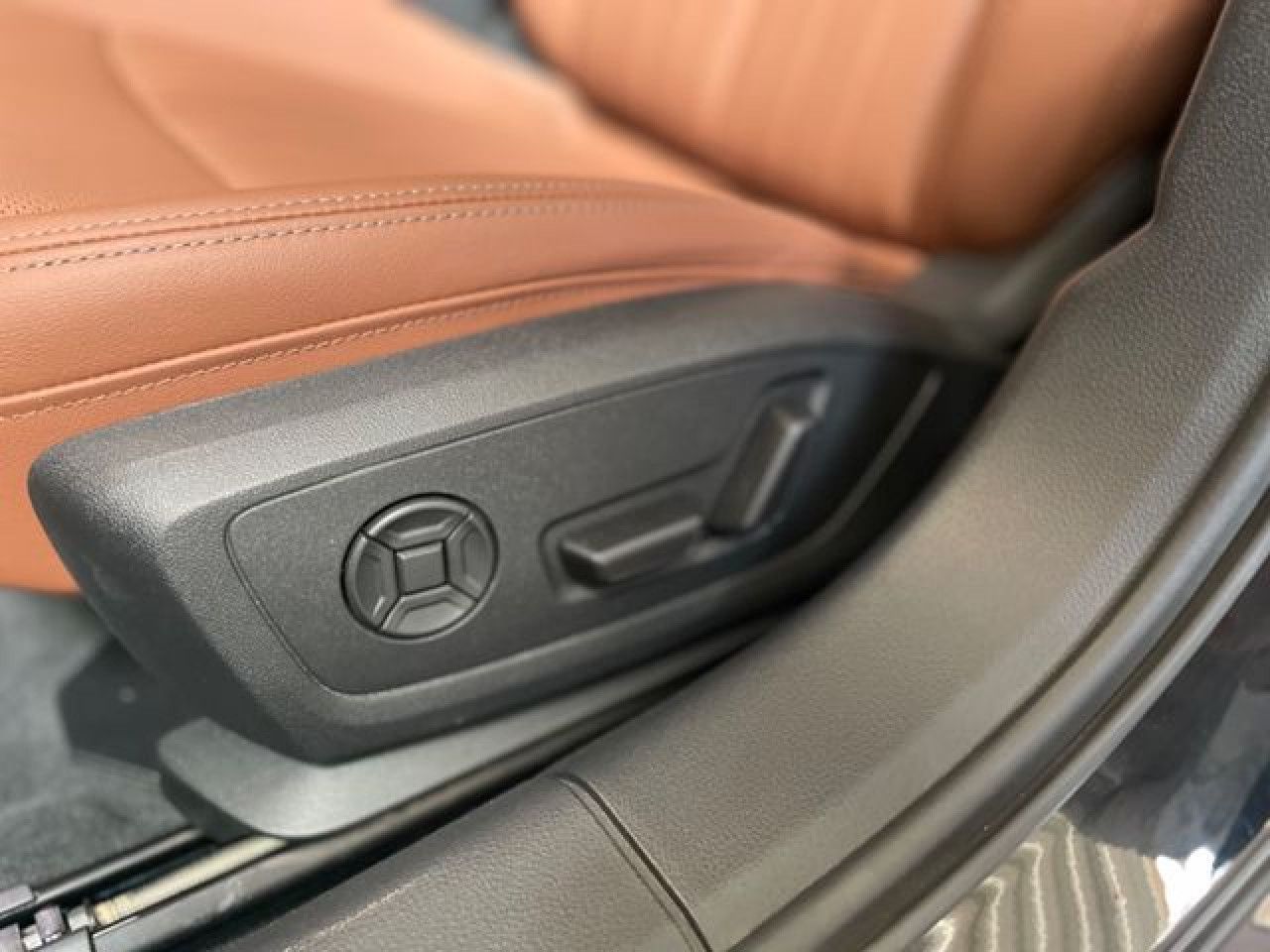 Audi A6 40 TDI quattro S line - Samsaru's Car Outlet