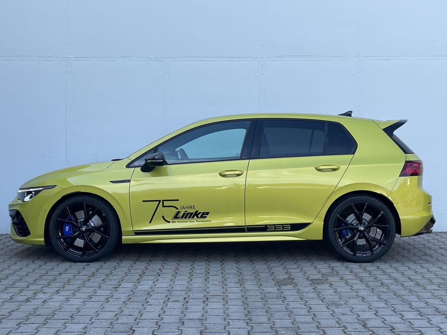 Volkswagen Golf R 333 2.0 TSI DSG 4Motion - Samsaru's Car Outlet