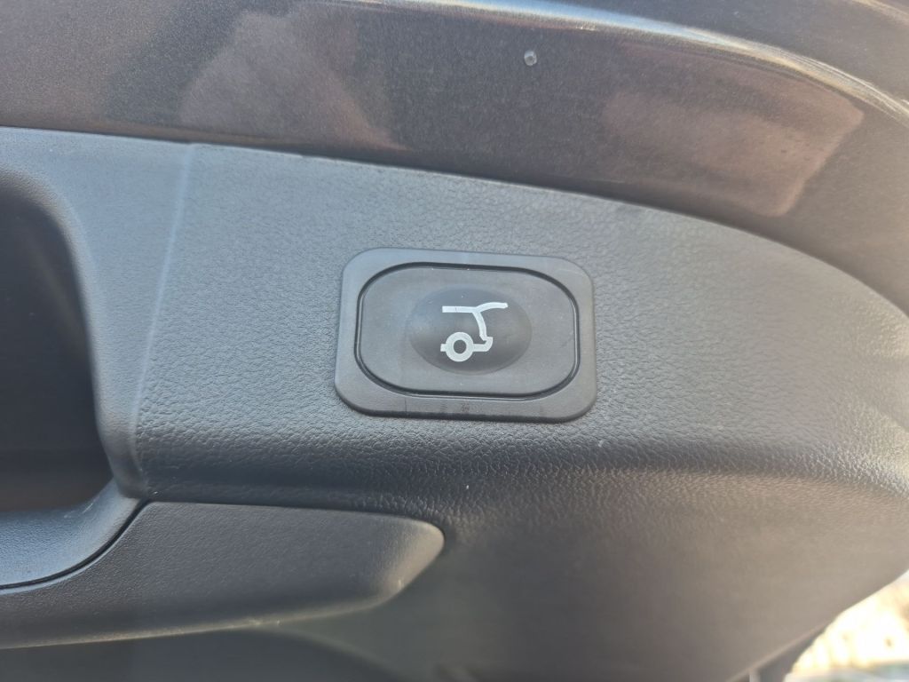 Ford Focus Turnier 1.0 EcoBoost Hybrid Aut. ACTIVE X