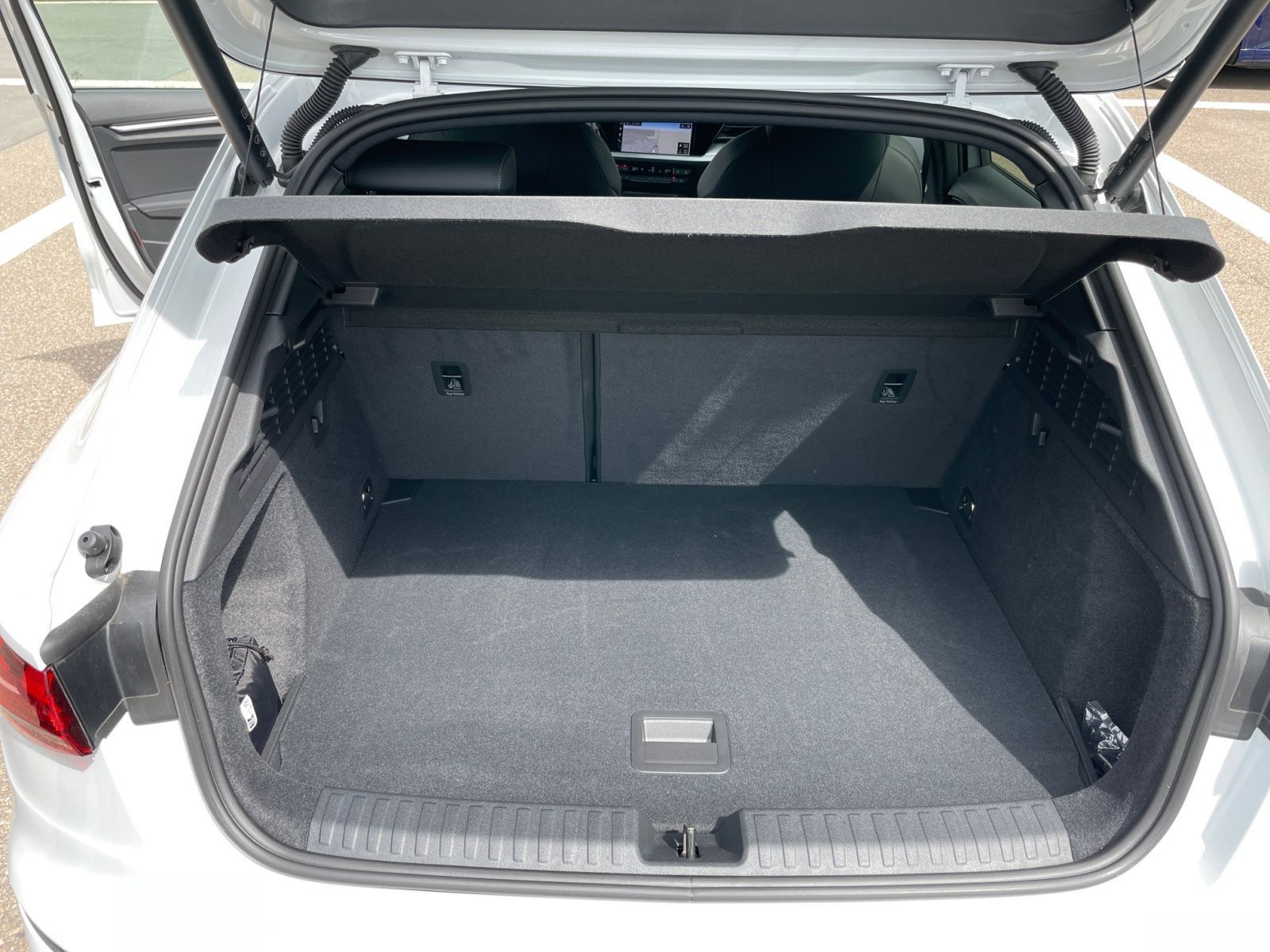 Audi A3 Sportback 35 TFSI S-Tronic S-Line - Samsaru's Car Outlet