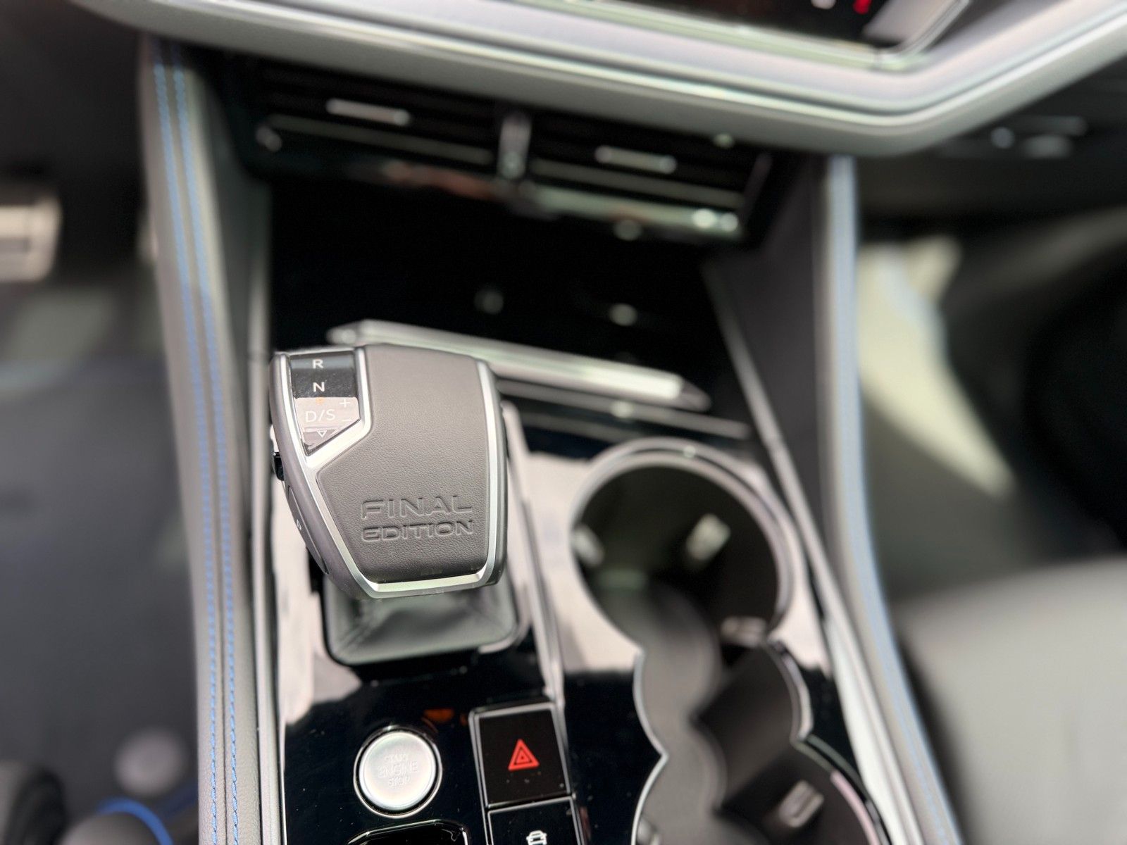 Volkswagen Touareg R eHYBRID+FINAL EDITION+AHK+PANO