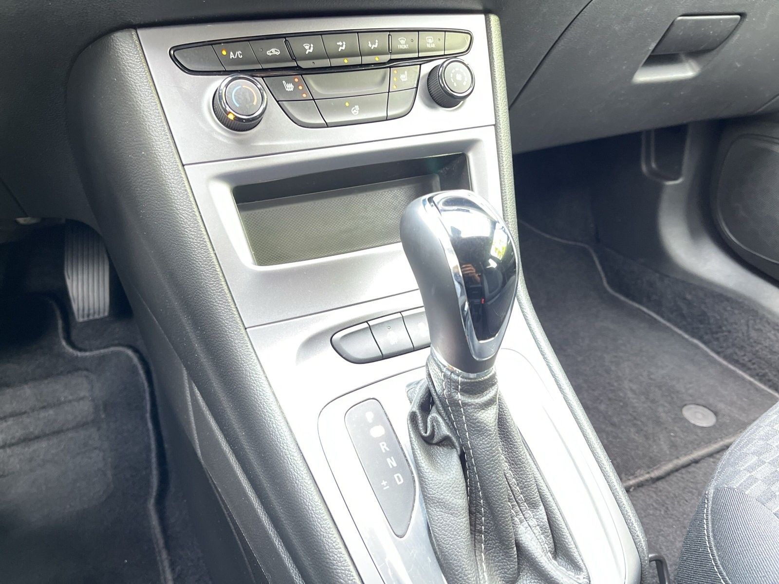 Opel Astra 1.5 CDTI - Samsaru's Car Outlet