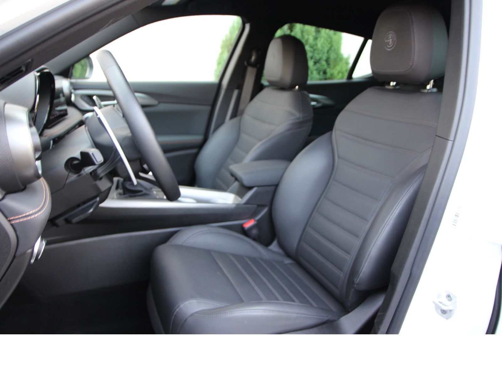 Alfa Romeo Tonale Veloce*Harman/Kardon*19Zoll*Sitzbelüftung