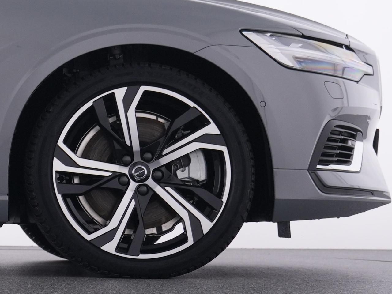 Volvo V60 T6 Recharge AWD PlusBright+19'+AHK+HKSound