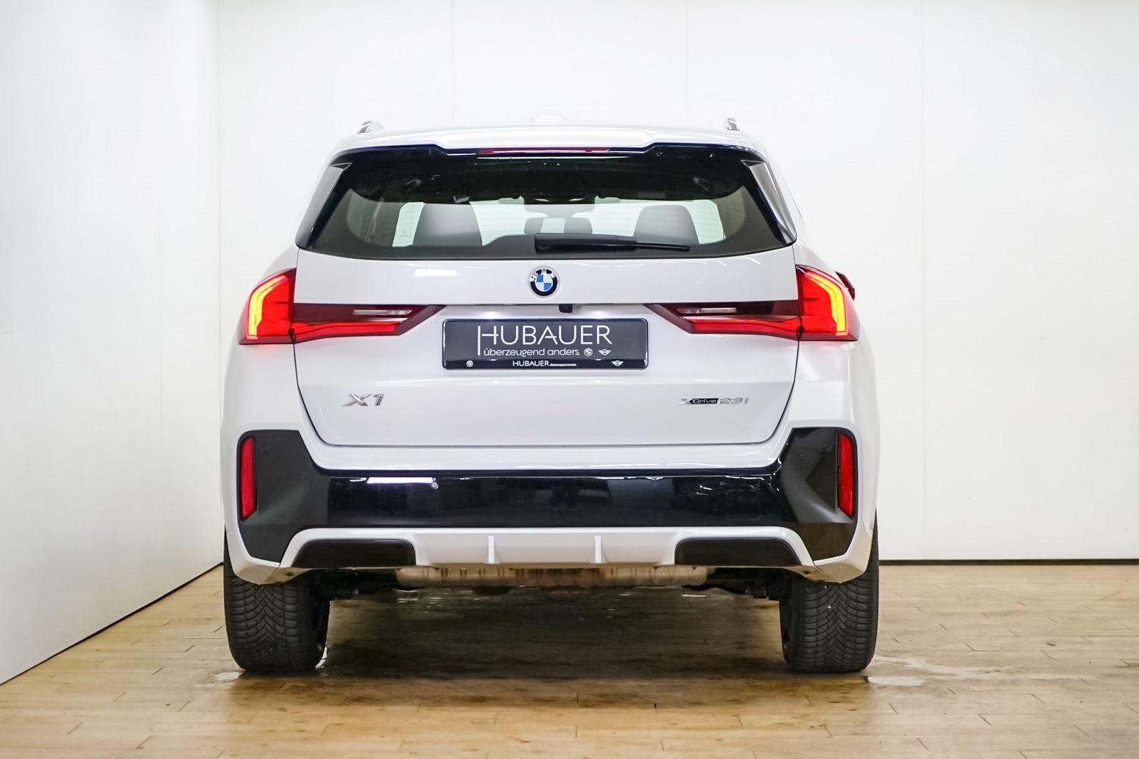 BMW X1 xDrive23i M Sport - Samsaru's Car Outlet
