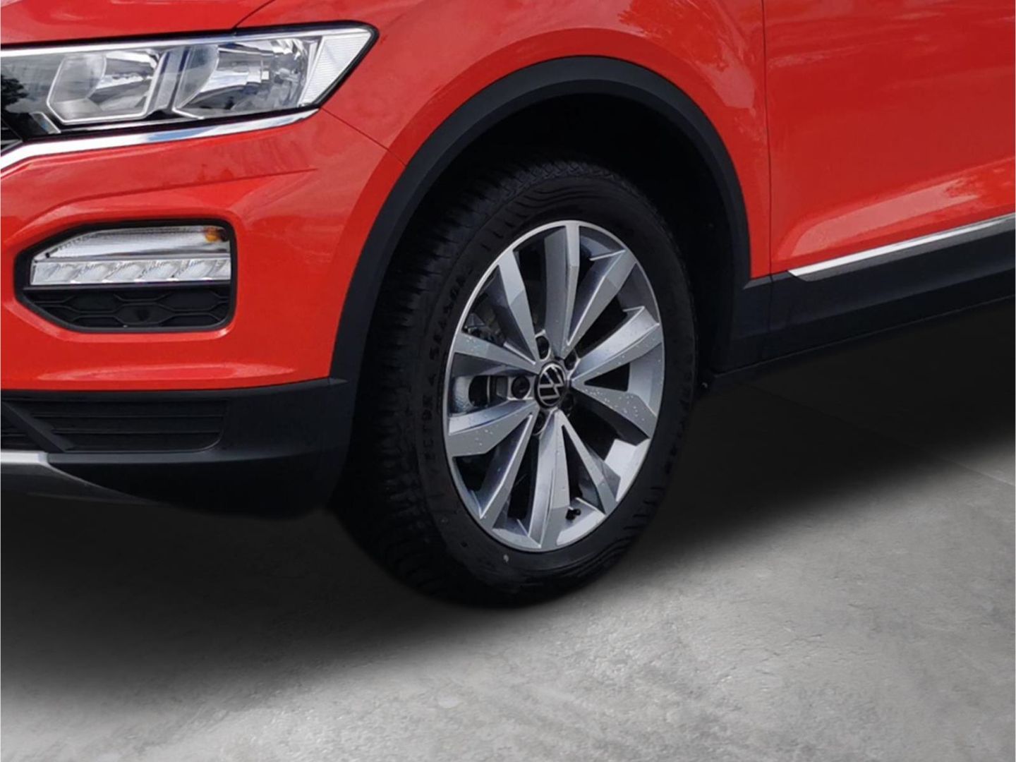 Volkswagen T-Roc Style - Samsaru's Car Outlet