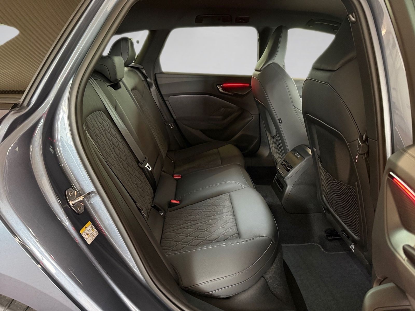 Audi A5 Avant TDI S line quattro S-tronic Matrix Navi