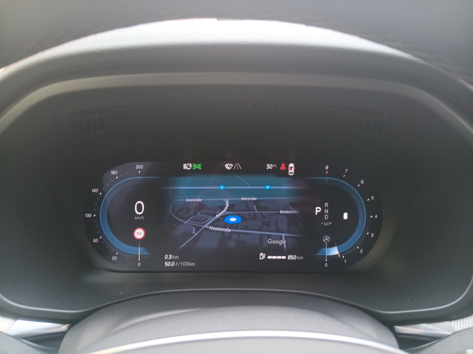 Volvo XC60 B4 2WD Core - Samsaru's Car Outlet