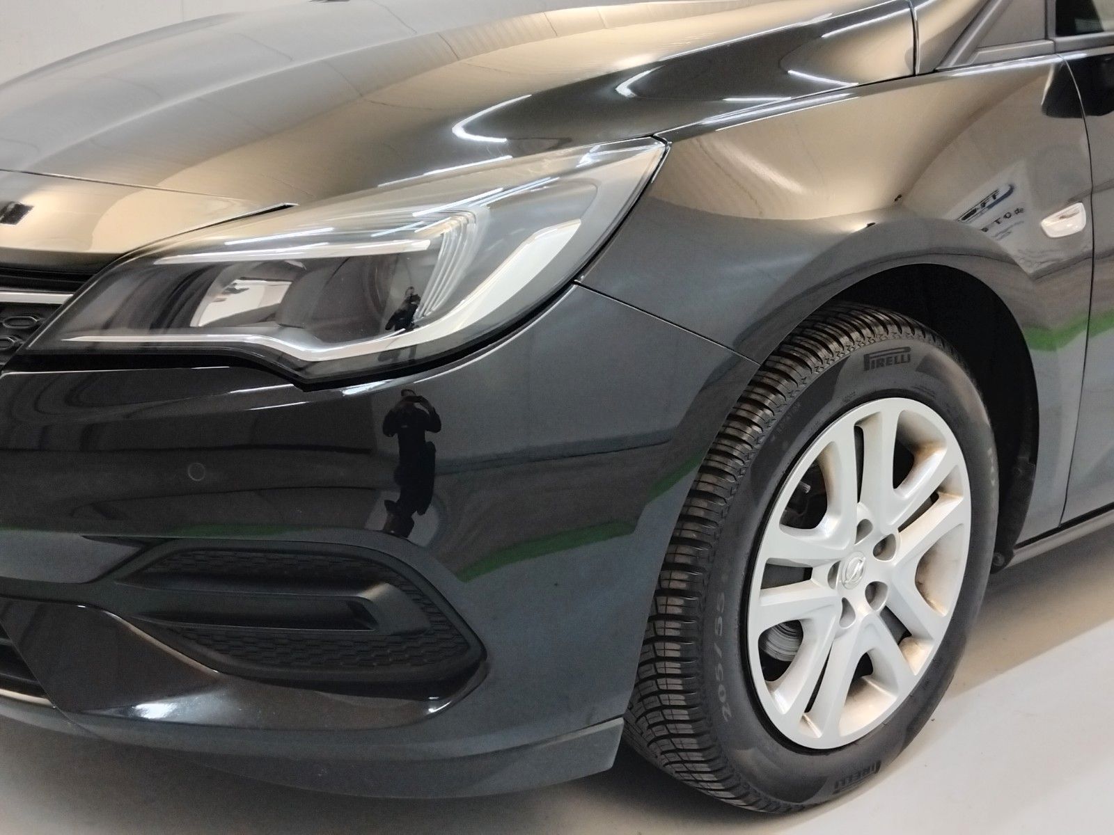 Opel Astra Sports Tourer 1.5 D Edition - Samsaru's Car Outlet