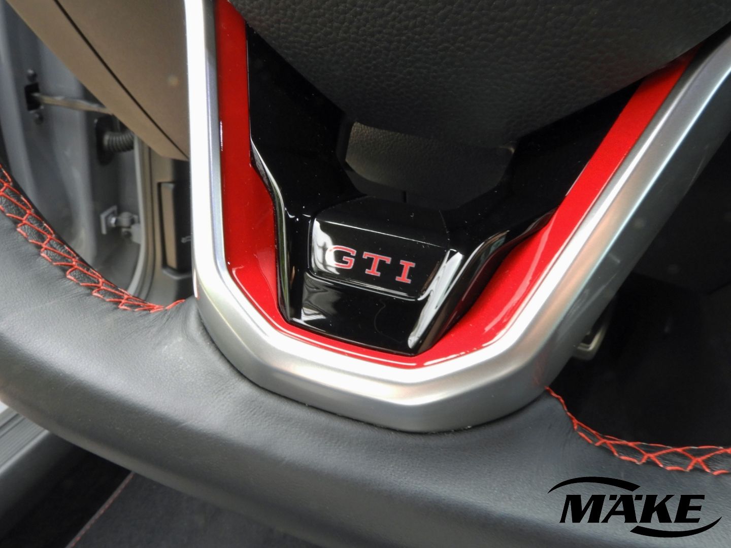 Volkswagen Golf GTI 2.0 TSI DSG BLACK - Samsaru's Car Outlet