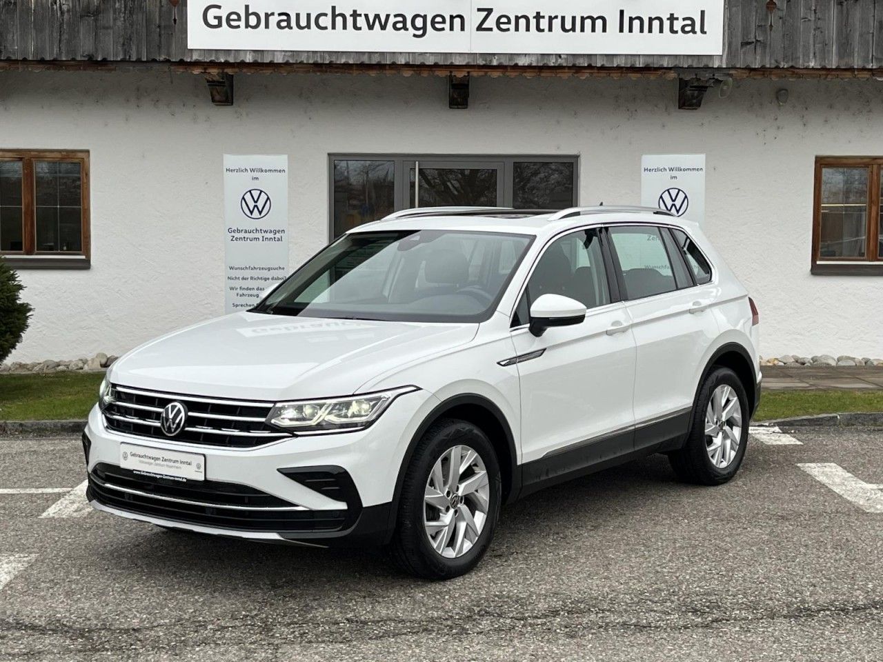 Volkswagen Tiguan 2,0 TDI DSG 4Motion Elegance (Navi+AHK+AC