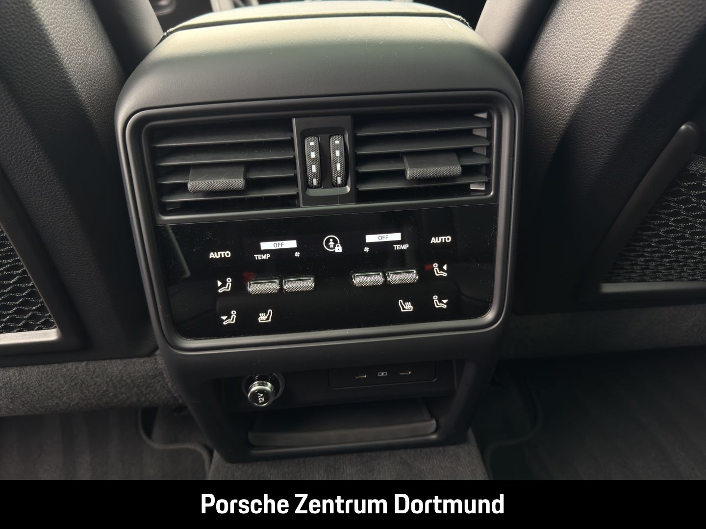 Porsche Cayenne E-Hybrid BOSE LED-Matrix Panoramadach