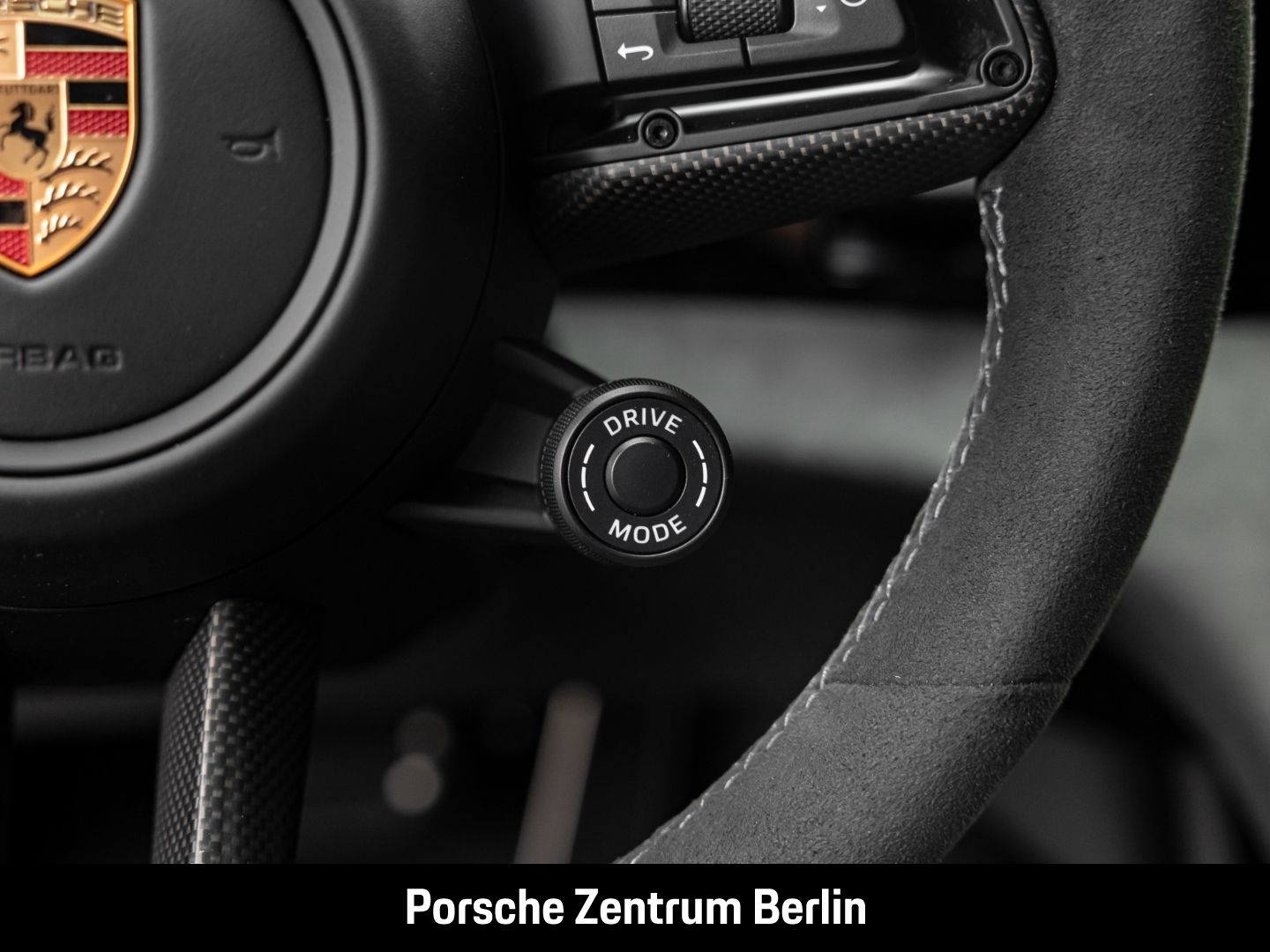 Porsche Taycan GTS Burmester HA-Lenkung Surround-View