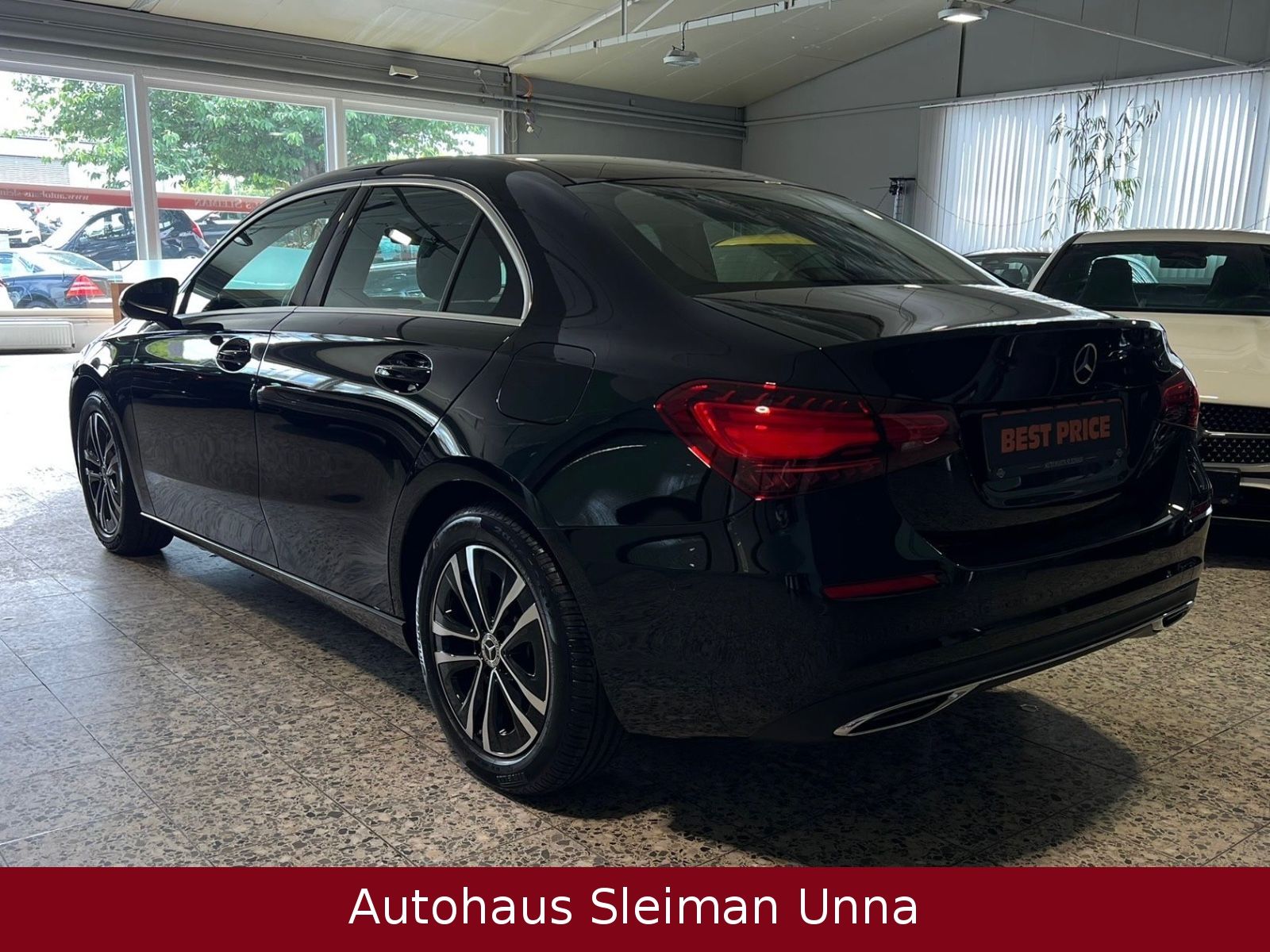 Mercedes-Benz A 180 A -Klasse - Samsaru's Car Outlet
