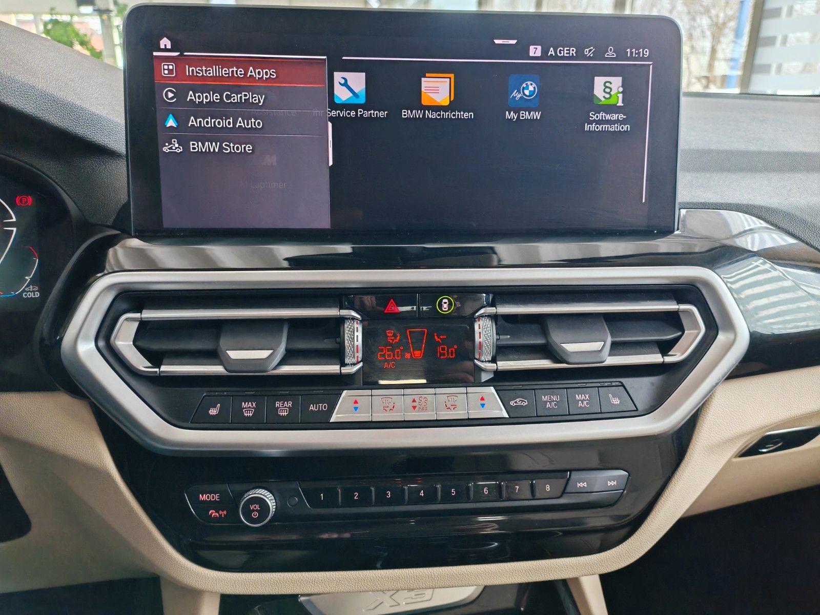 BMW X3 xD20d FACELIFT LASER KAMERA AHK Unfallfrei