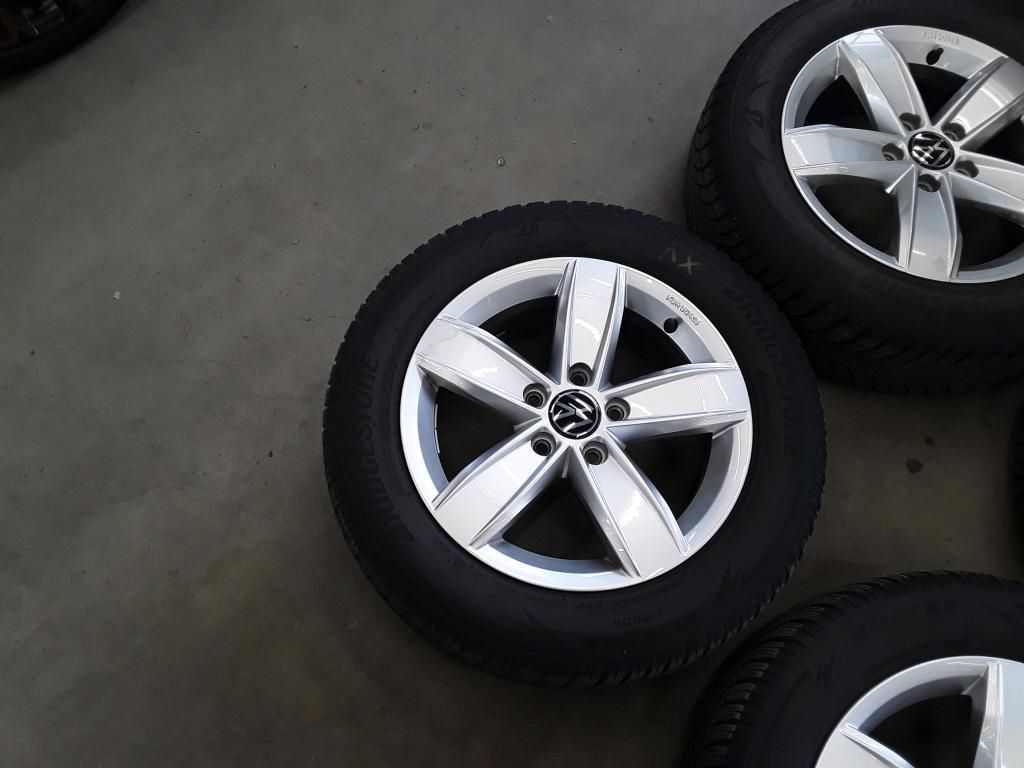 Volkswagen T-Roc Sport 1.5 TSI DSG - Samsaru's Car Outlet