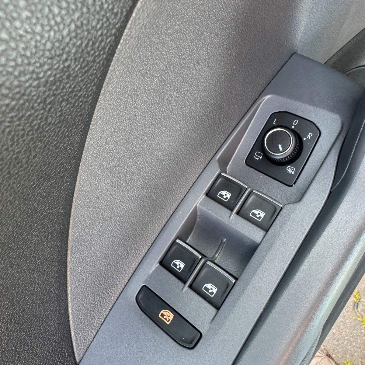 Volkswagen T-Cross Style - Samsaru's Car Outlet