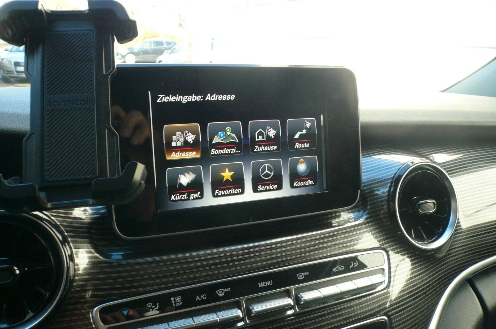Mercedes-Benz V 220 d RISE - Samsaru's Car Outlet