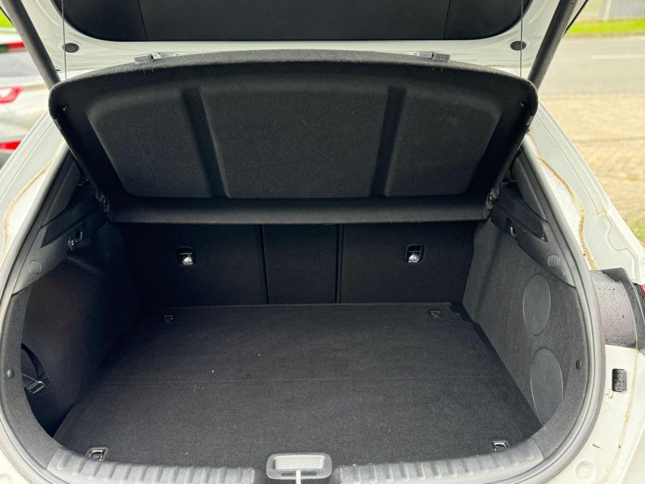 Kia XCeed 1.6 T-GDI DCT7 Black - Samsaru's Car Outlet