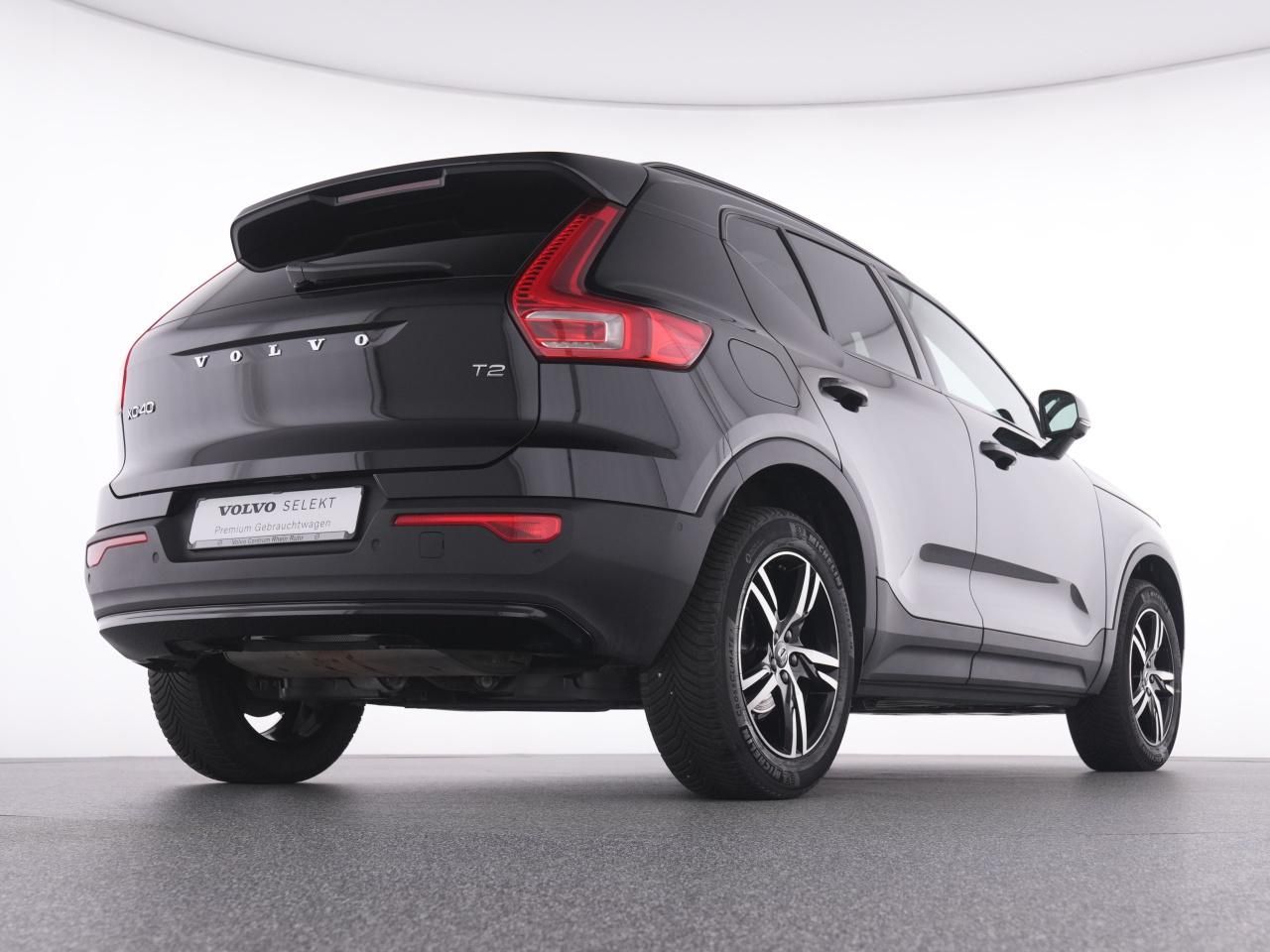 Volvo XC 40 T2 Plus - Samsaru's Car Outlet
