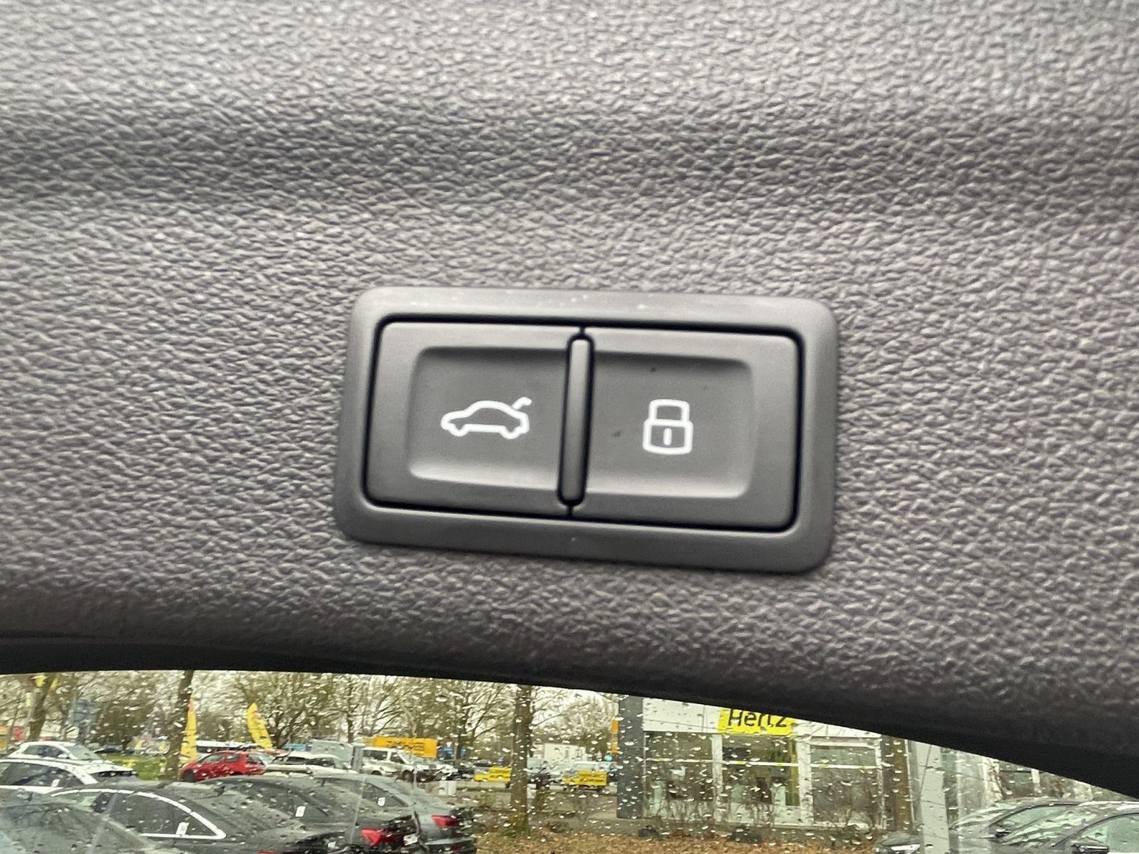 Audi A6 Avant 40 TDI S line Matrix Pano AHK Navi 360°