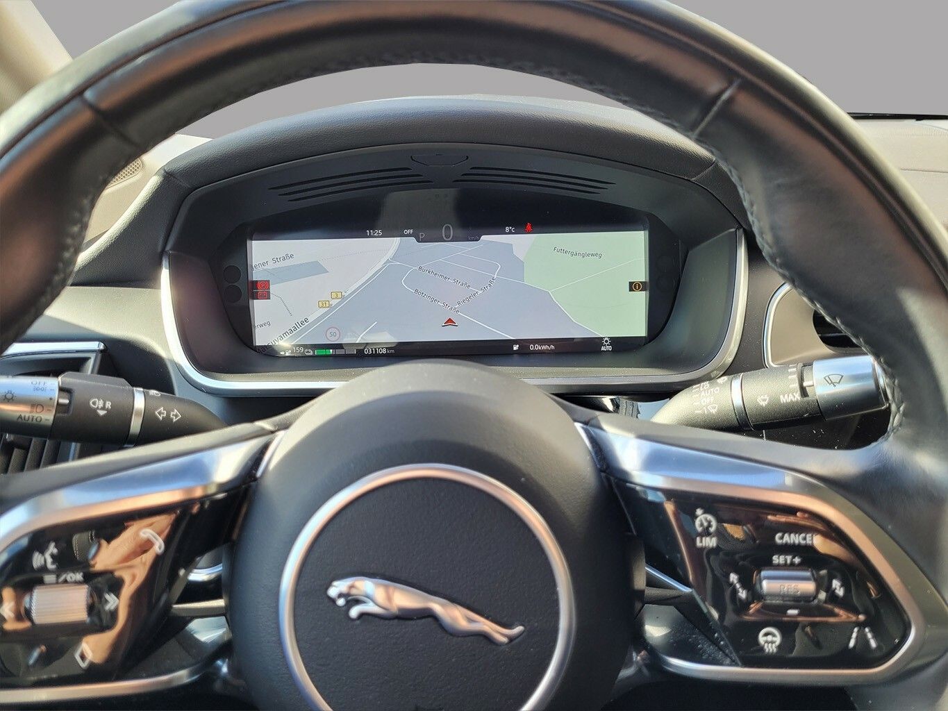 Jaguar I-Pace EV320 SE BLACK STHEIZ AHK