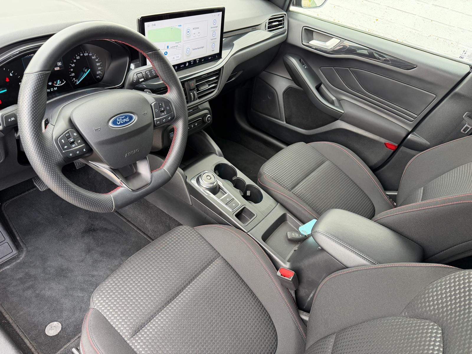 Ford Focus ST-Line Autom*AHK*LED*ACC*RFK*WiPa*BLIS*