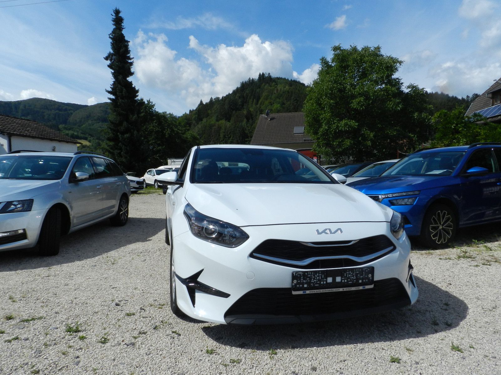 Kia Ceed - Samsaru's Car Outlet
