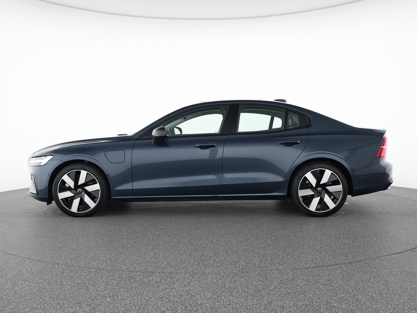 Volvo S60 T8 Recharge AWD Ultimate Dark 19"+B&W+360°