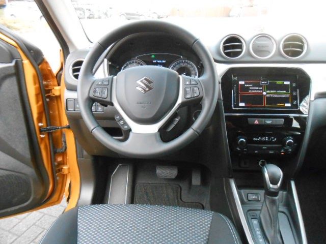 Suzuki Vitara 1.5 DUALJET Hybrid Comfort AGS Allgrip - Samsaru's Car Outlet