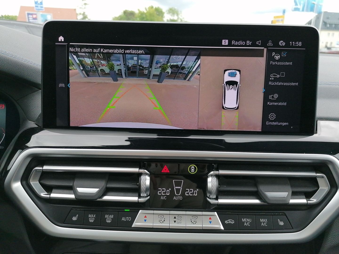BMW iX3 Impressive Sportpaket 20''  HUD AHK Laser H&