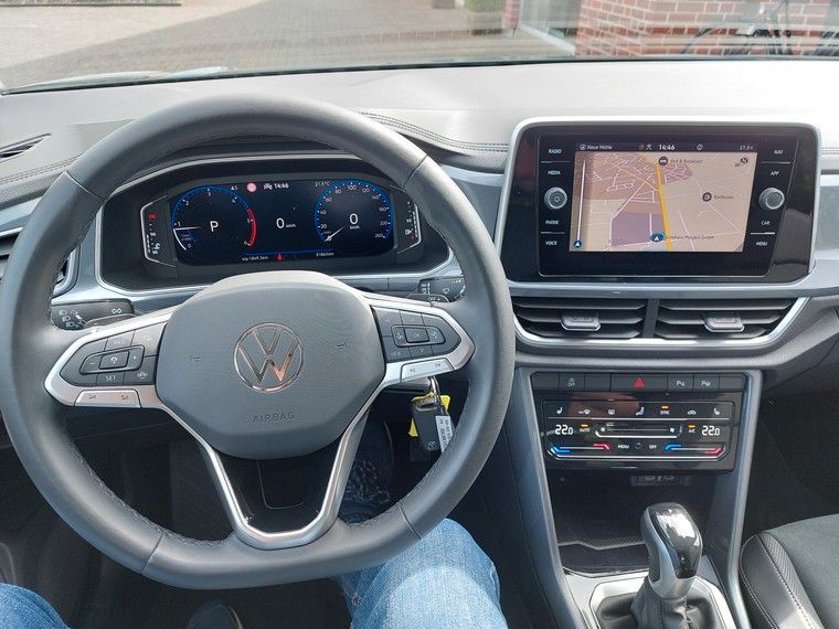 Volkswagen T-Roc 2.0 TDI Style - Samsaru's Car Outlet