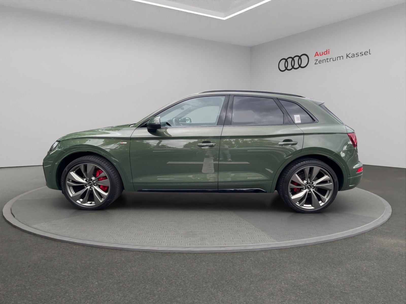Audi Q5 40 TDI qu S line Matrix B&O Pano HuD AHK 360