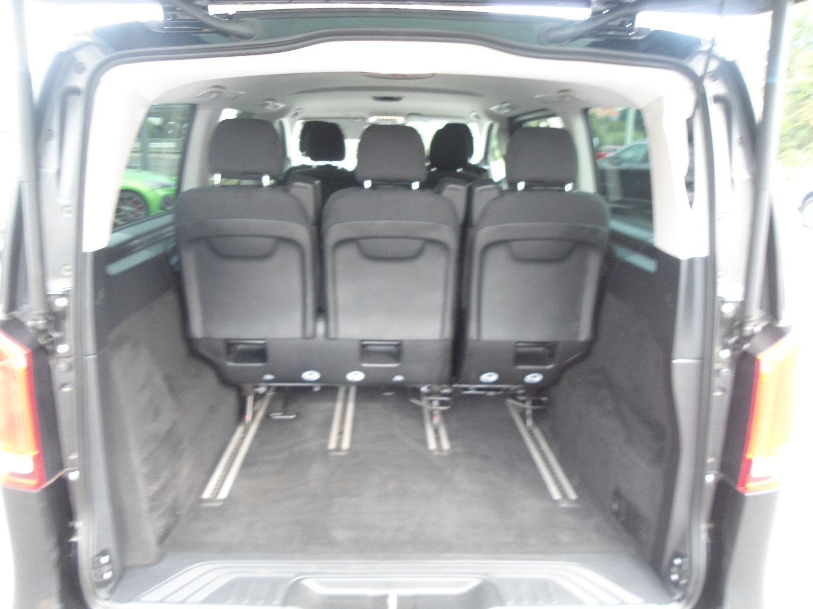 Mercedes-Benz V 300 d LANG Edition AMG - Samsaru's Car Outlet