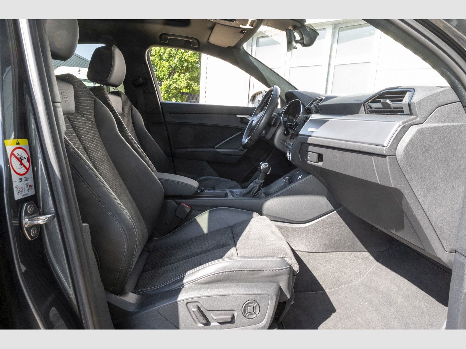 Audi Q3 SB S line 45 TFSI quat. S tronic - Samsaru's Car Outlet
