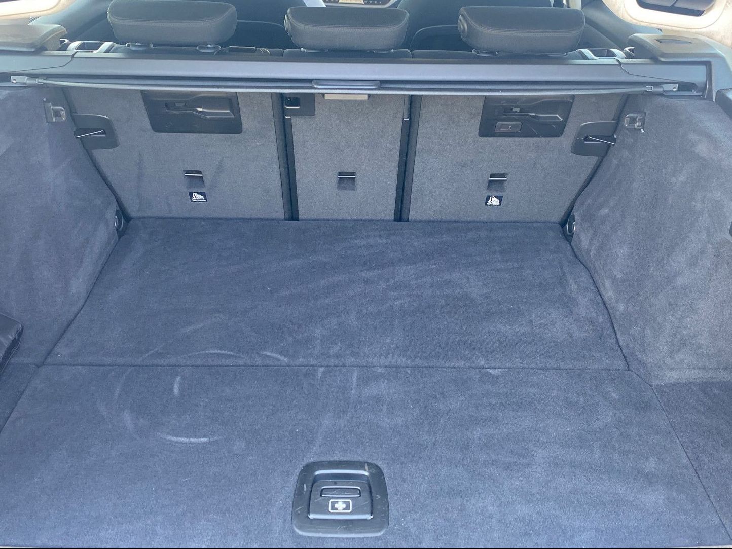 BMW 330 e - Samsaru's Car Outlet