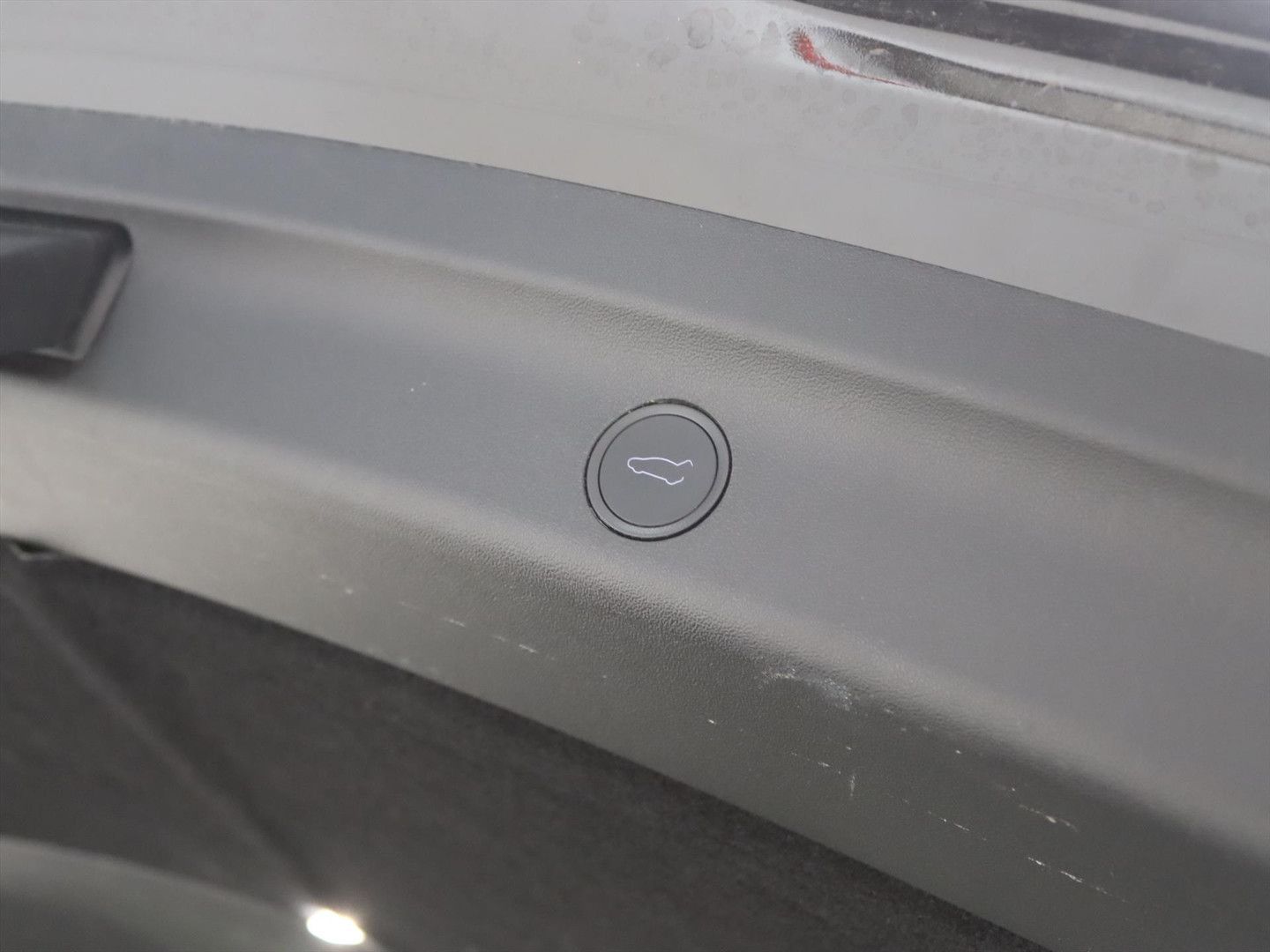 Tesla Model Y Long Range AWD 75kWh 351pk AMD RYZEN HW4