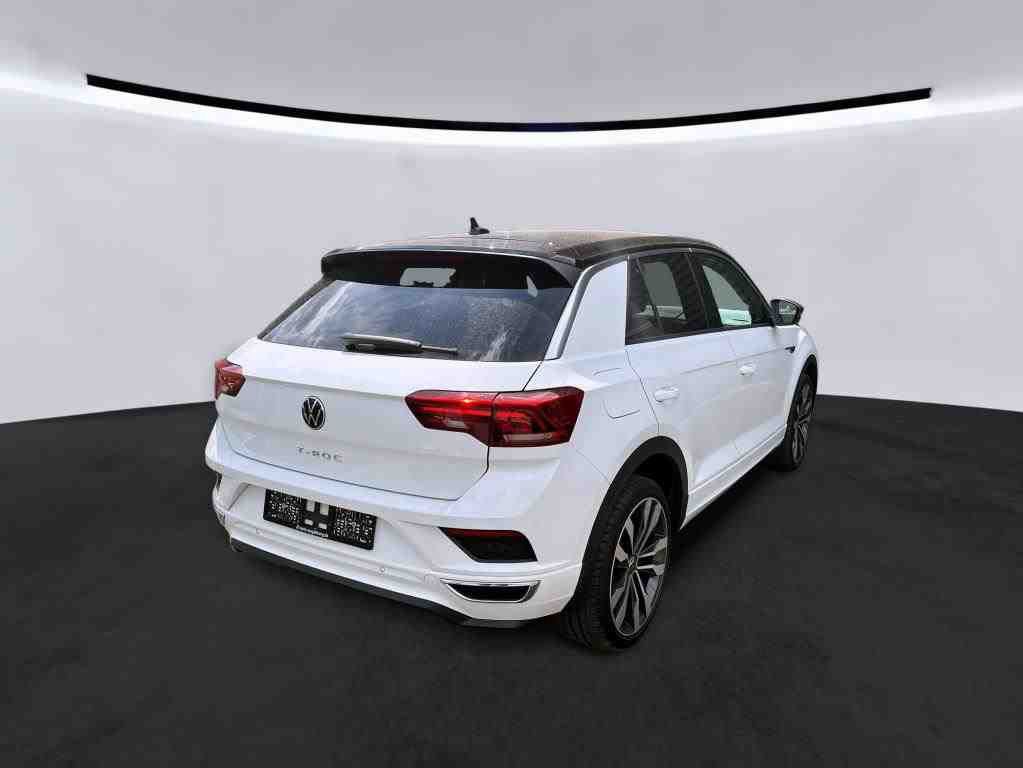 Volkswagen T-ROC 1.5 TSI DSG R-LINE - Samsaru's Car Outlet