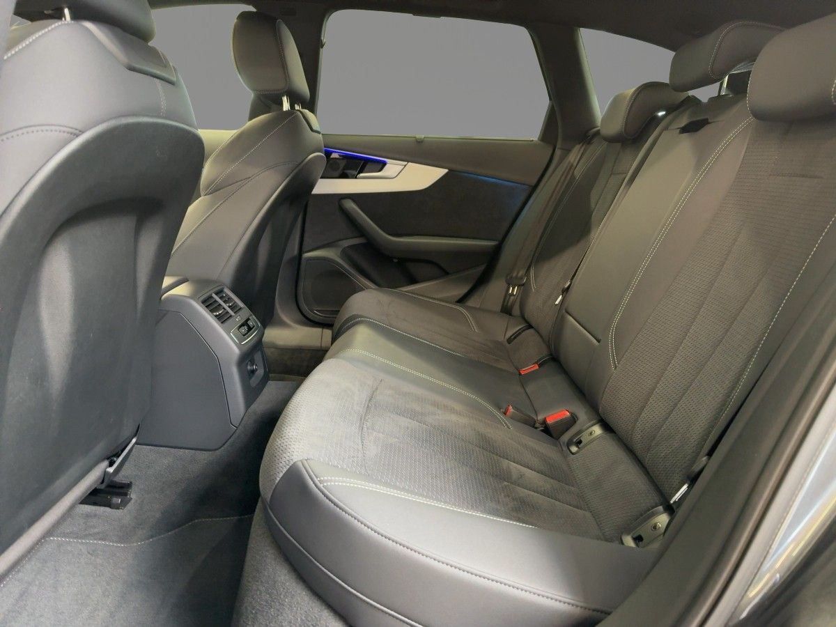 Audi A4 Avant 35 TFSI S line - Samsaru's Car Outlet