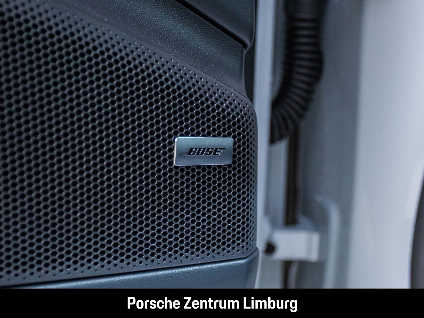 Porsche Macan 4 BOSE Surround-View Panorama Luftfederung