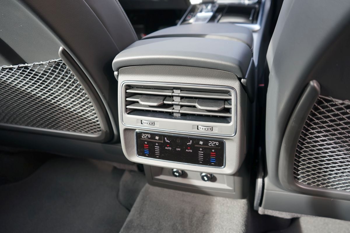 Audi Q8 50 TDI Quattro S-line Plus - Samsaru's Car Outlet